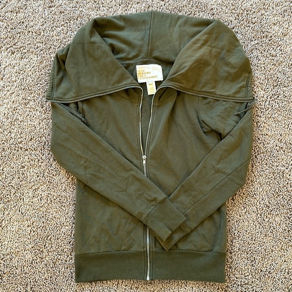 Urban behavior zip up - Picture 1 of 2